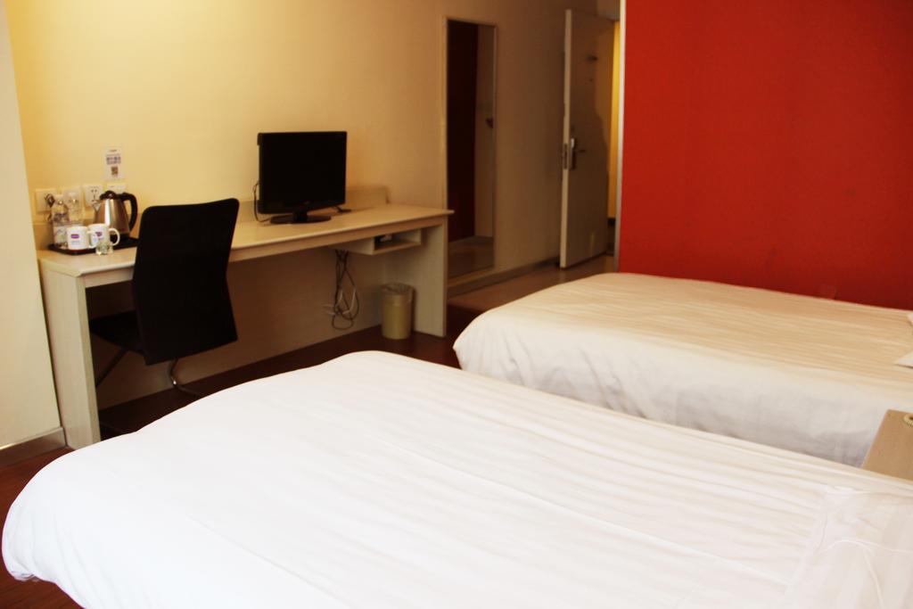 Hanting Express Shenyang Xizhong Street Rom bilde